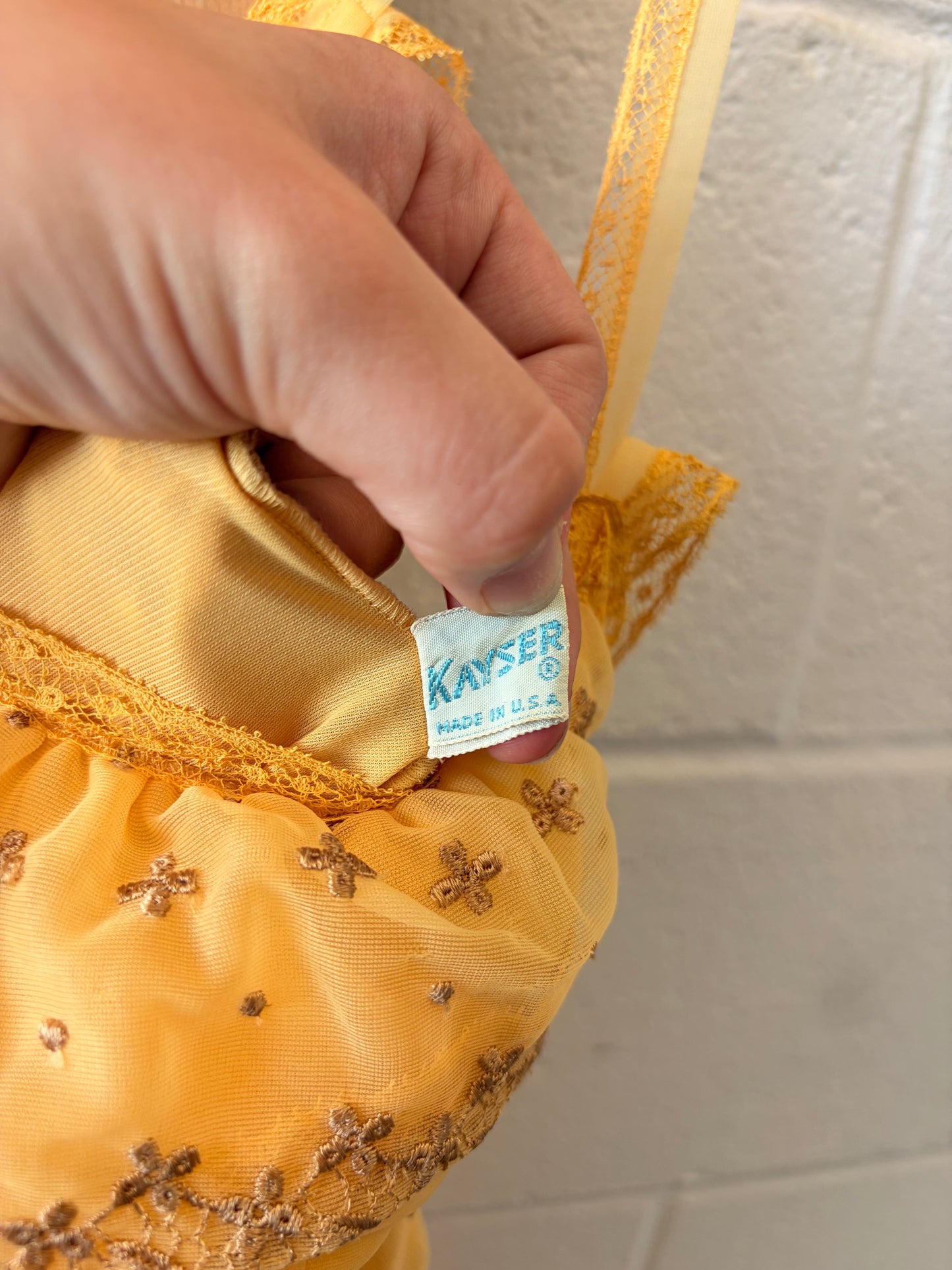 Vtg Yellow Kayser Peignoir Robe & Nightgown Set : 36