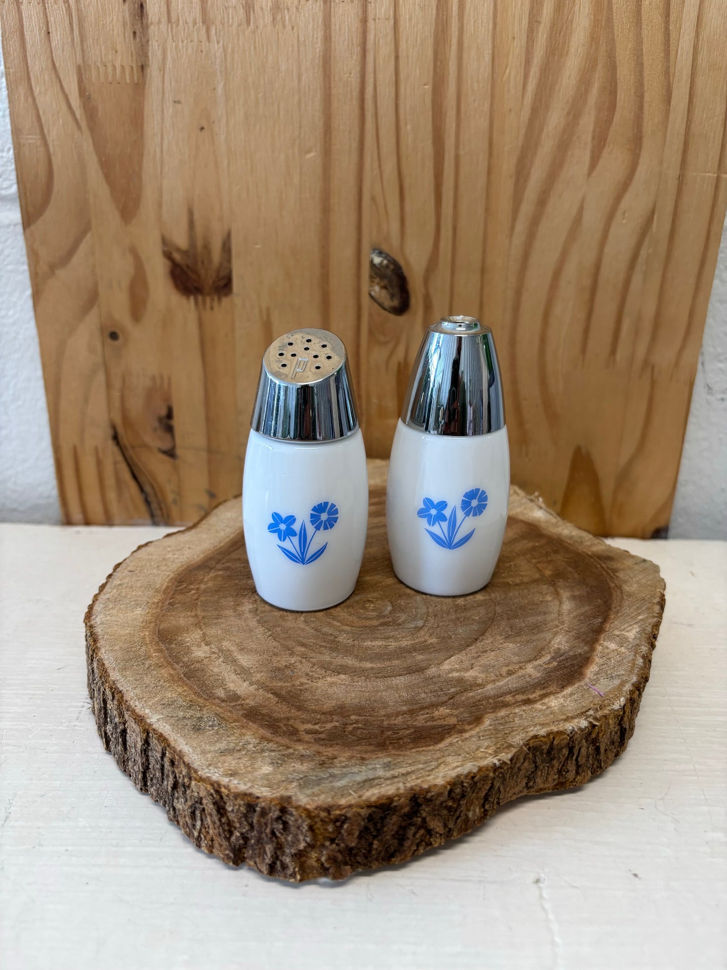 Vtg Milk Glass Salt & Pepper Shakers