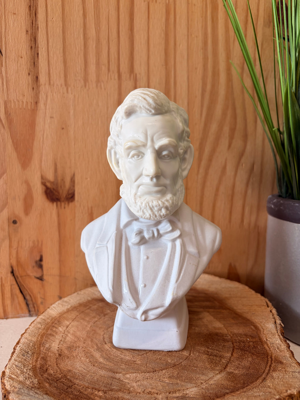 Vtg Avon Lincoln Bust After Shave Decanter (Local Pick Uo Only)