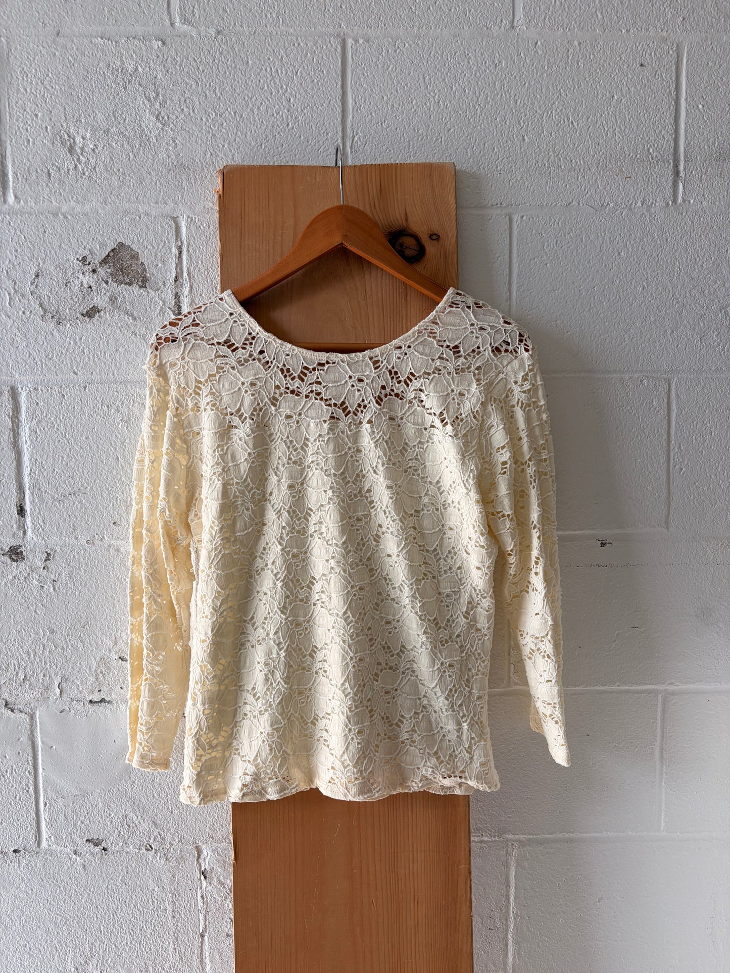 Ivory Stretch Lace Top : L