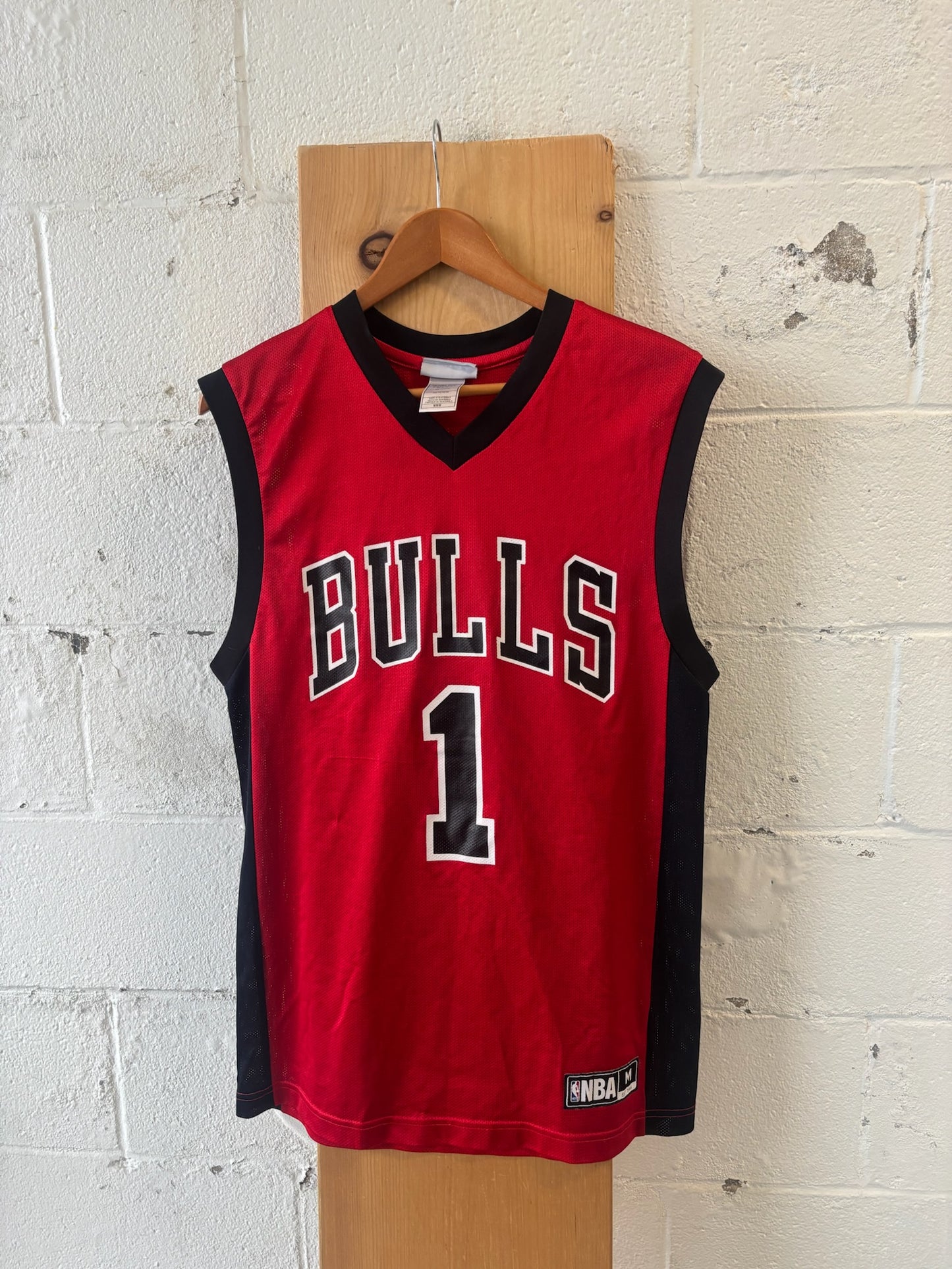 Bulls Rose Jersey : M