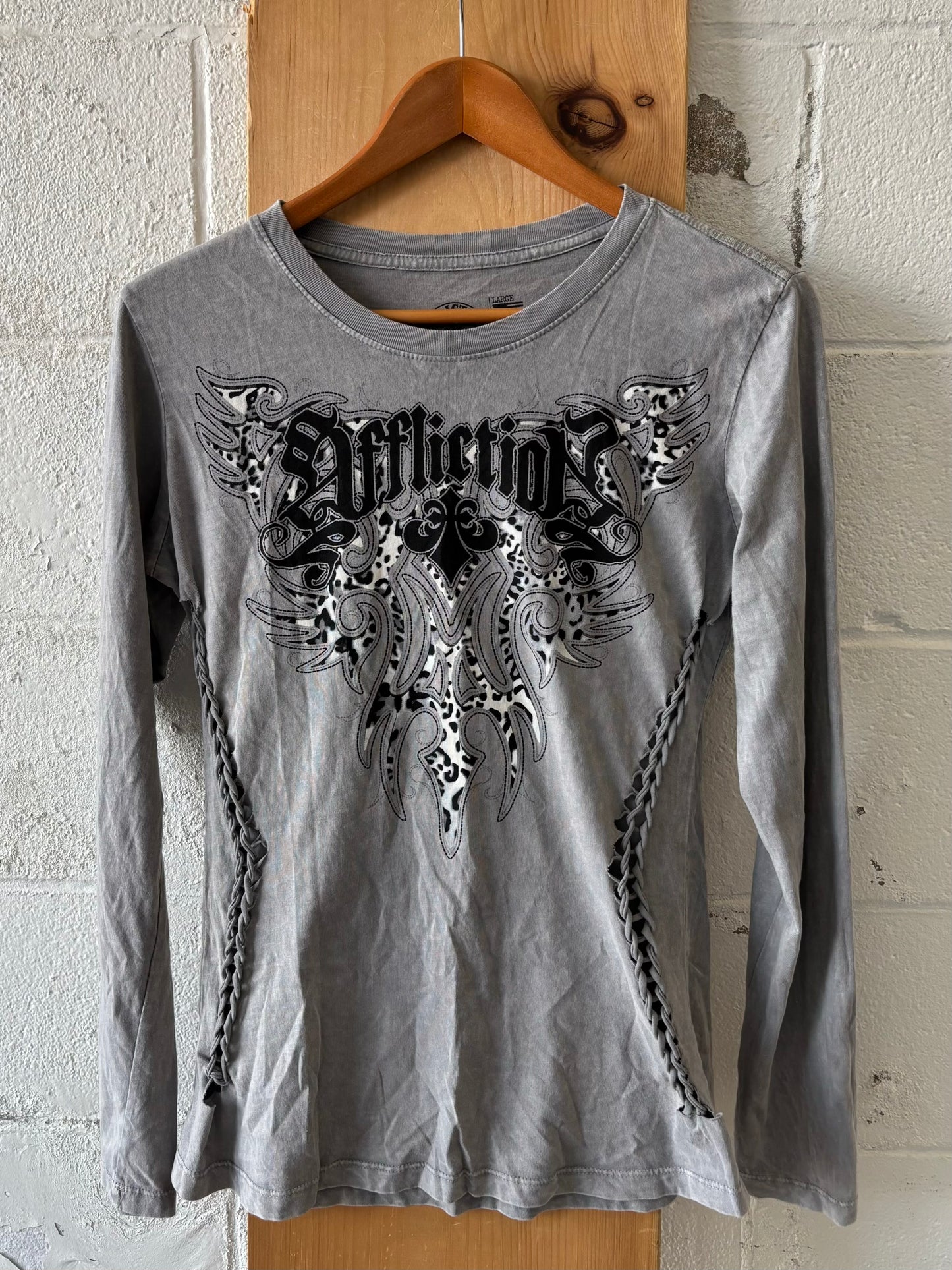 Long Sleeve Affliction Tee : L