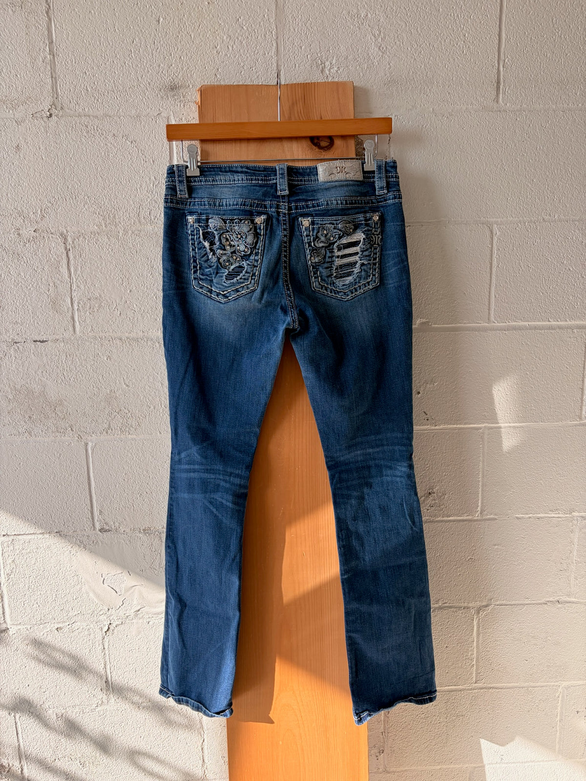 Miss Me Slim Boot Jeans : 32