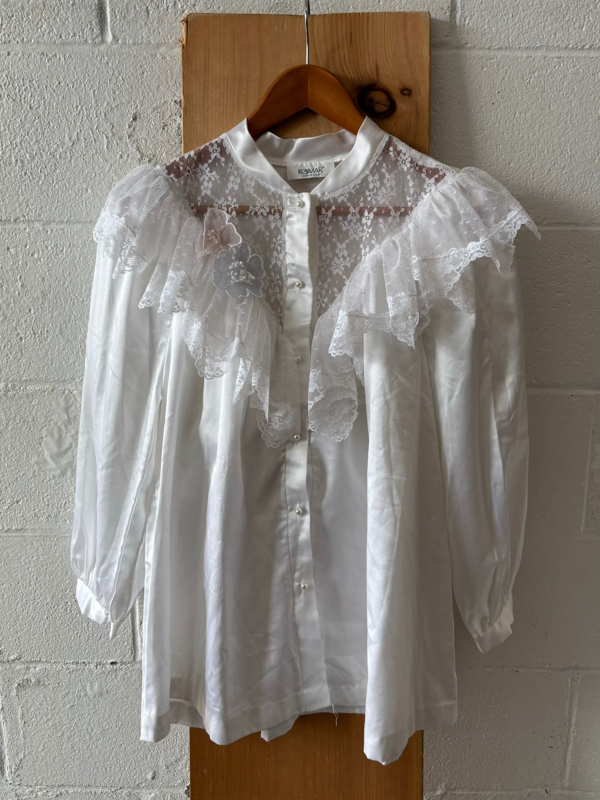 Vtg Lace Ruffle Blouse : ~L