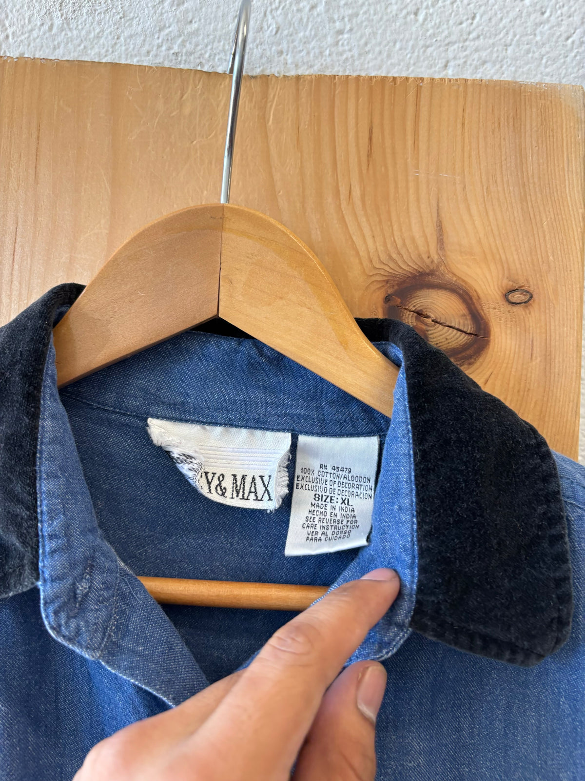 Vtg Denim Santa Cats Button Up : XL