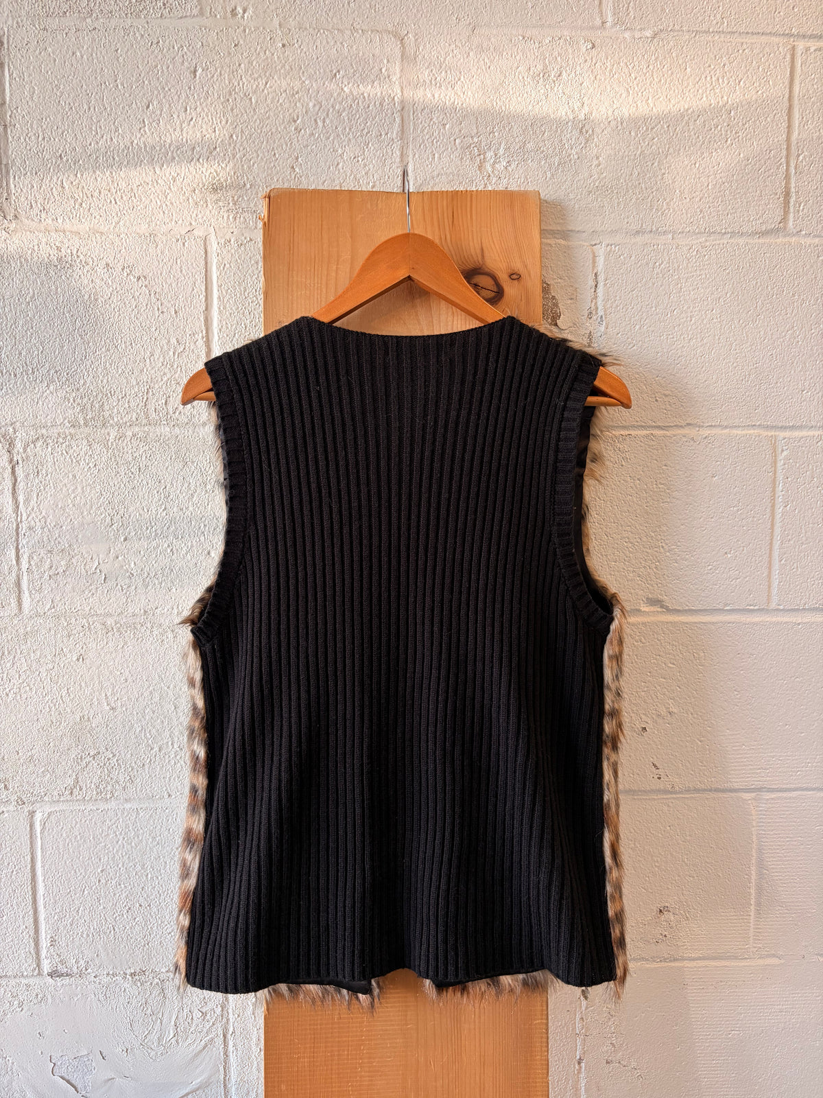 Faux Fur Animal Print Vest : L