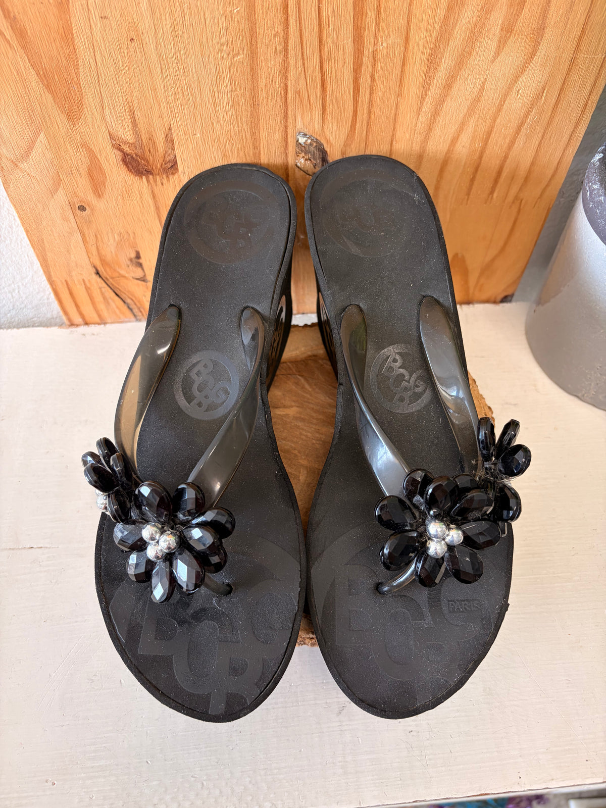 Floral Wedge Sandals : Size 9