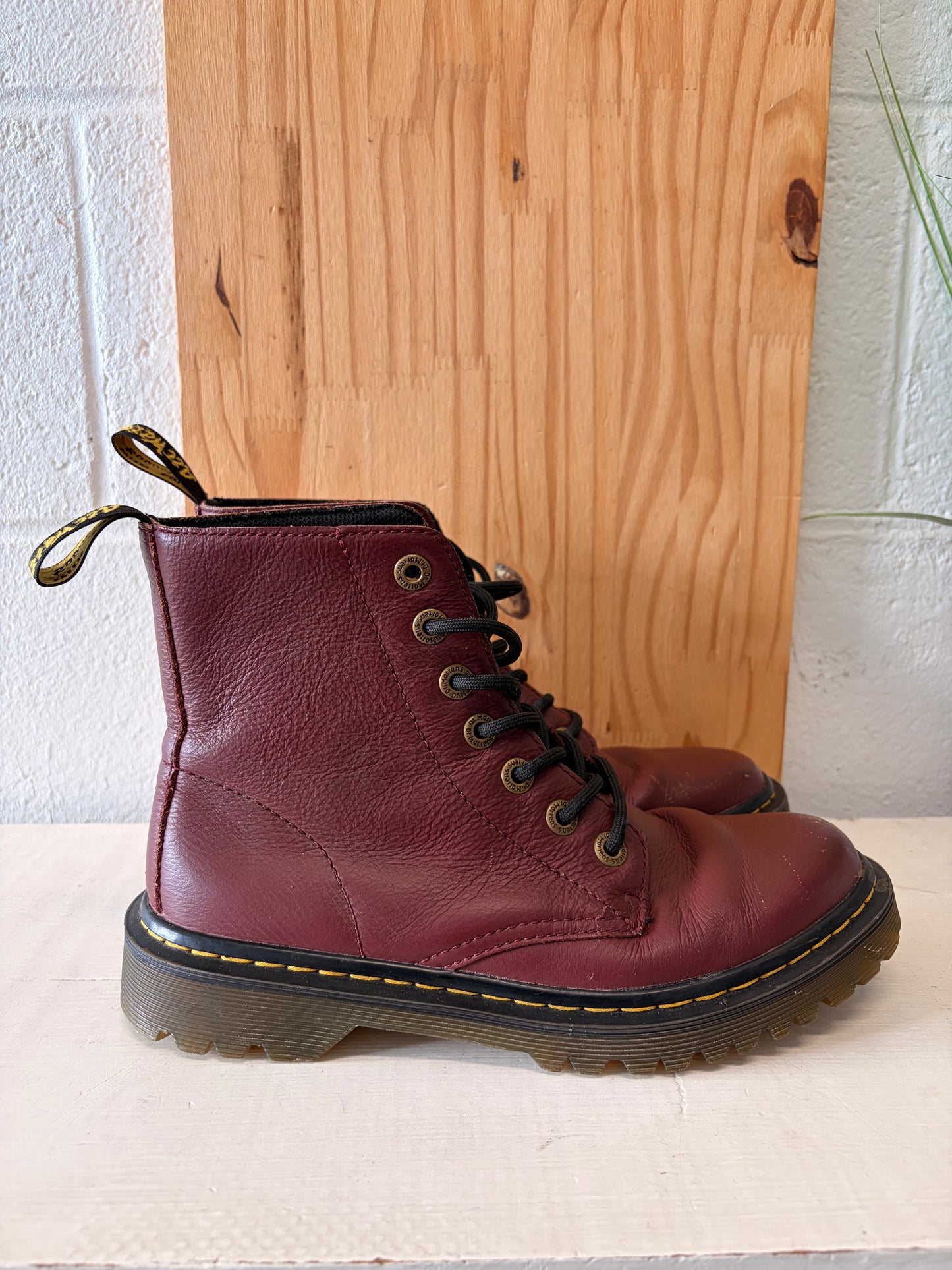 Cherry Red Dr. Martens : Size 7
