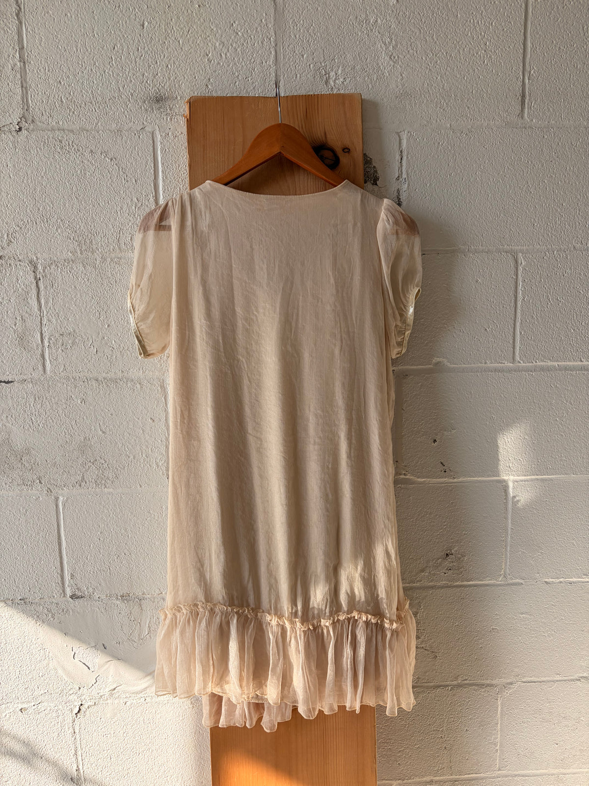 Rosette Embellished Flowy Mini Dress : L