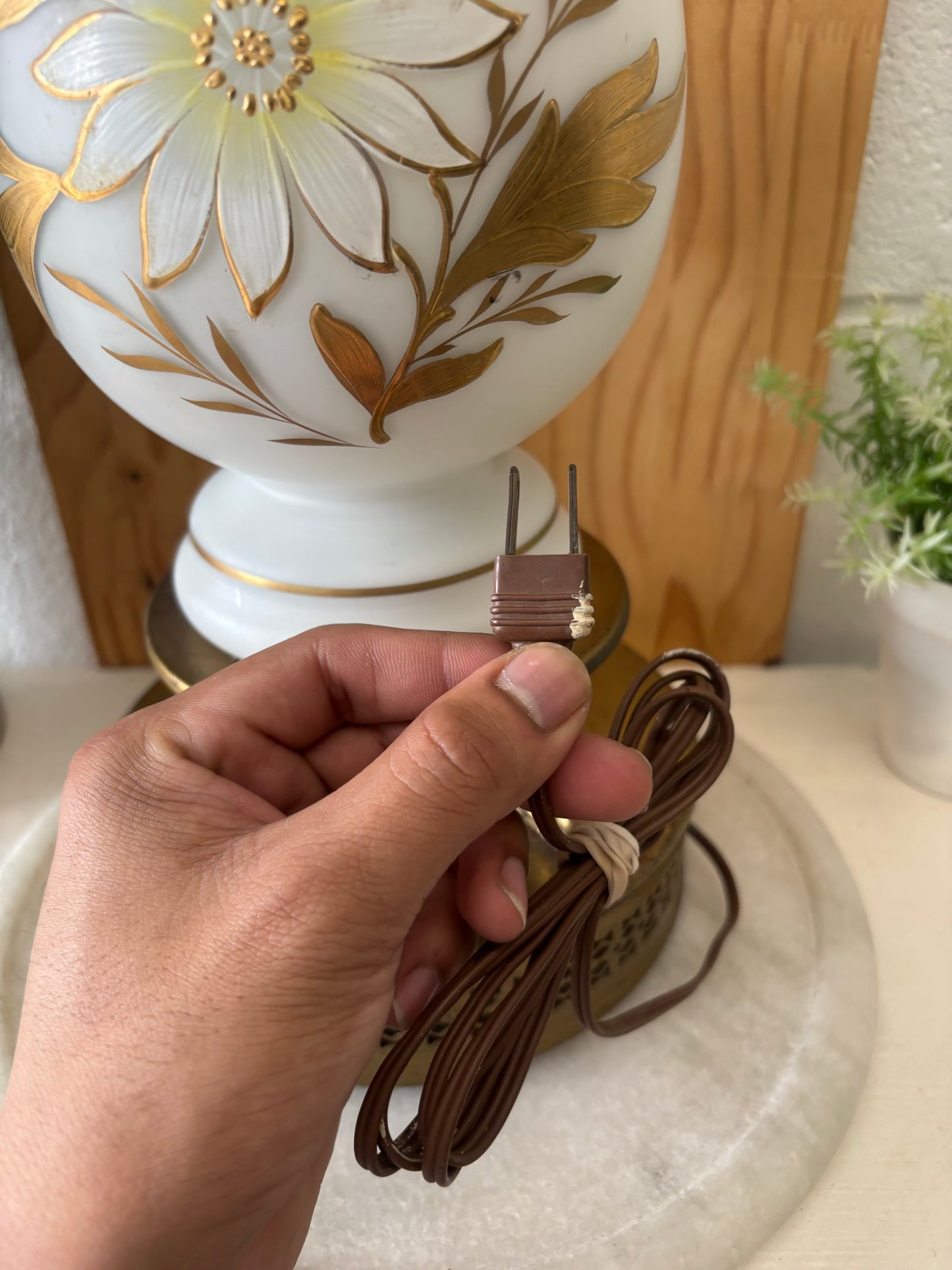 Vtg Lamp (Local Pickup Only)