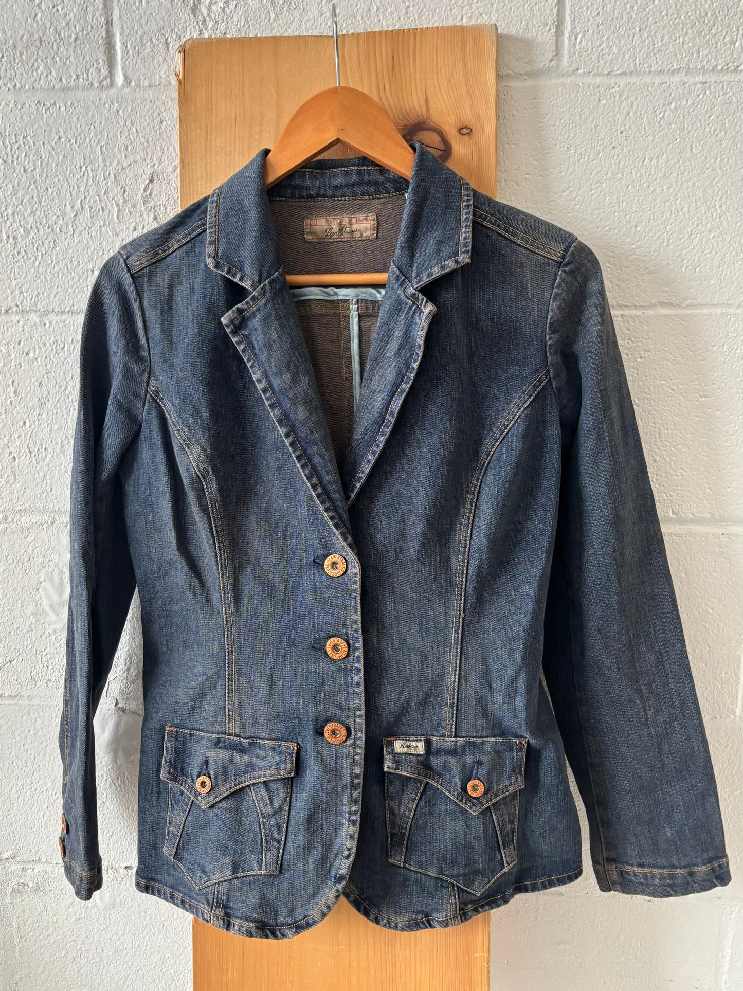 Levi’s Denim Blazer : M