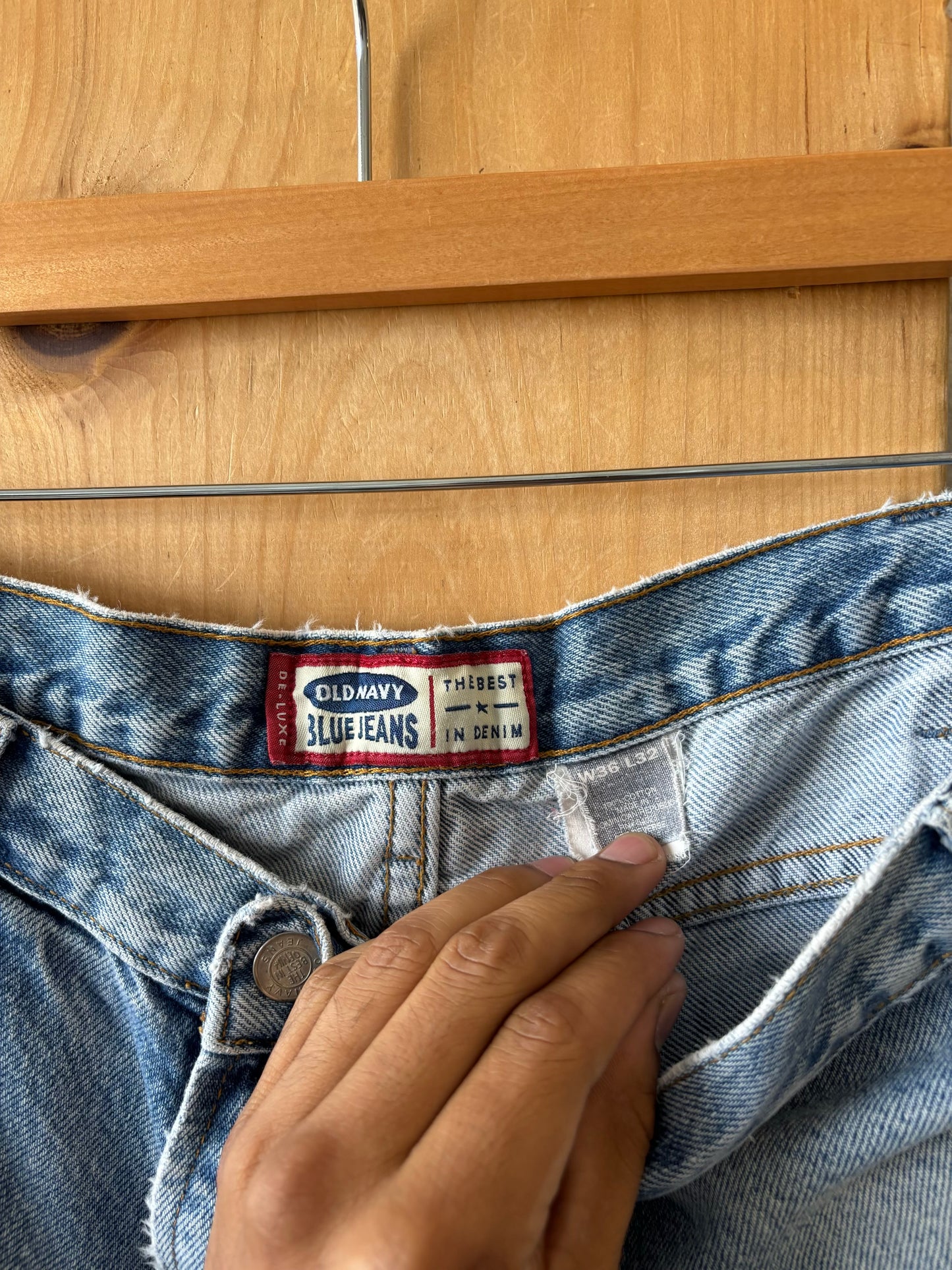 Light Wash Jeans : 34” W