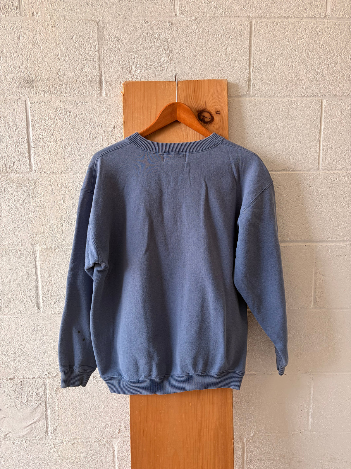 Vtg Duck Embroidered Crewneck : L