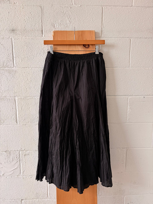 Classic Black Crinkle Skirt : XL