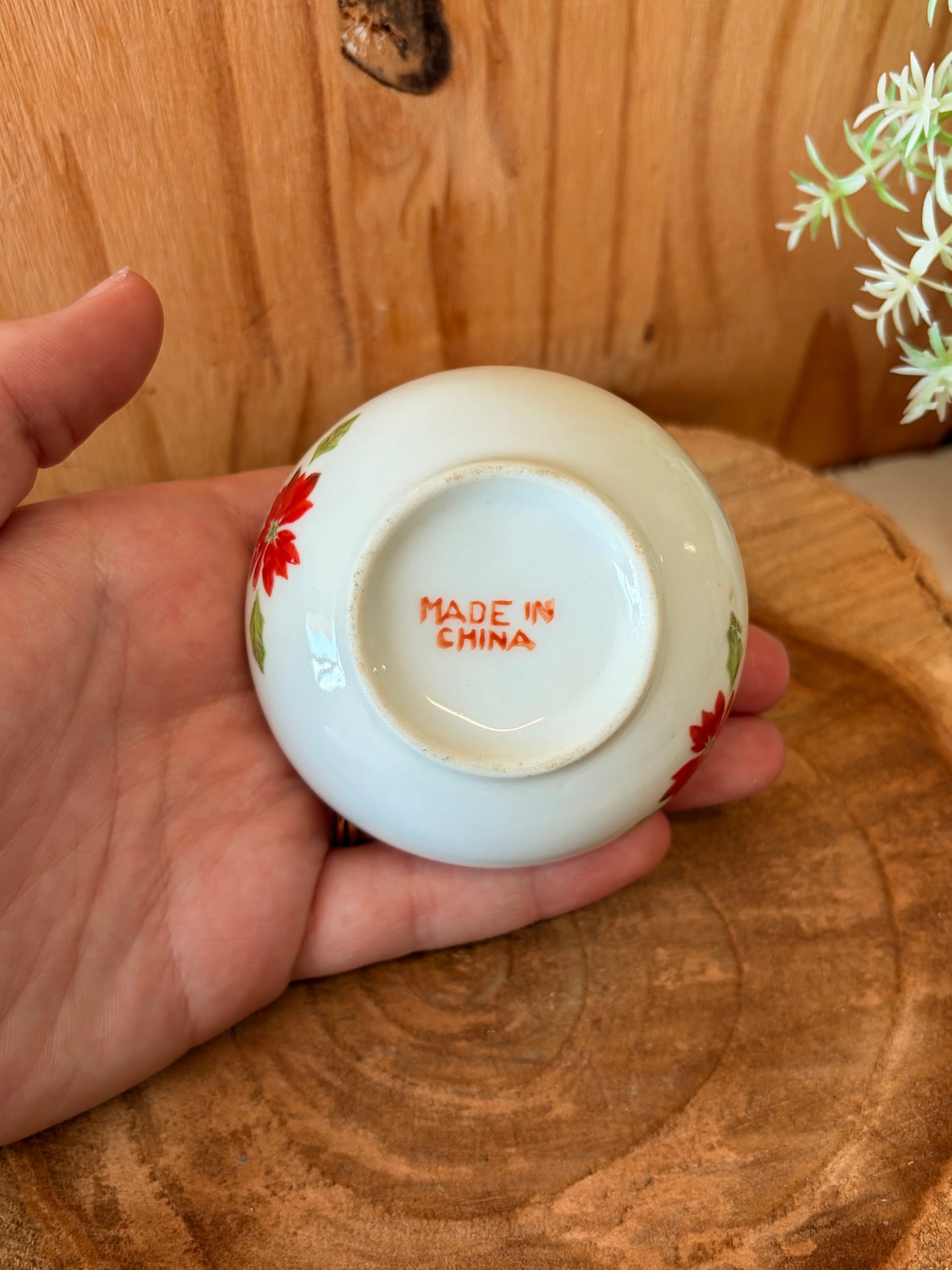 Vtg Little Poinsettia Trinket Case (Local Pick Up Only)