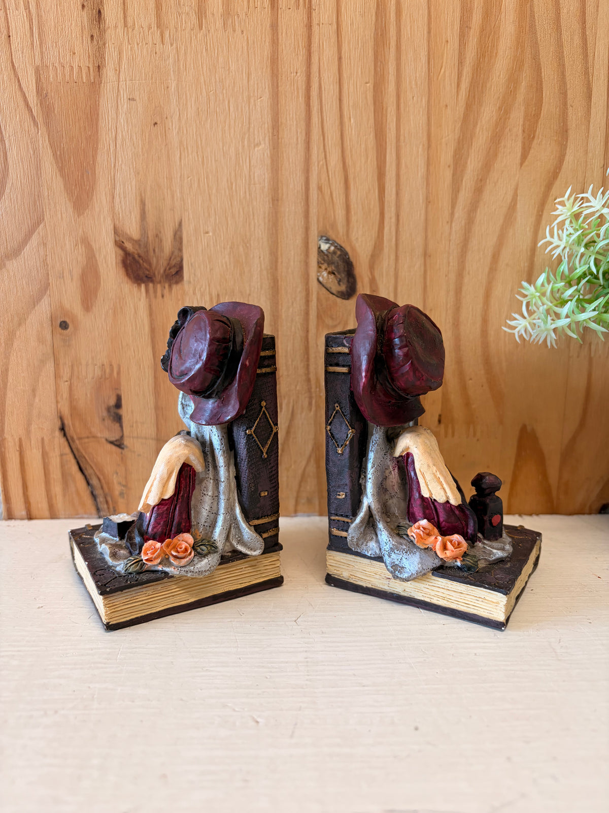 “Words of Love” Book Ends (As Is)