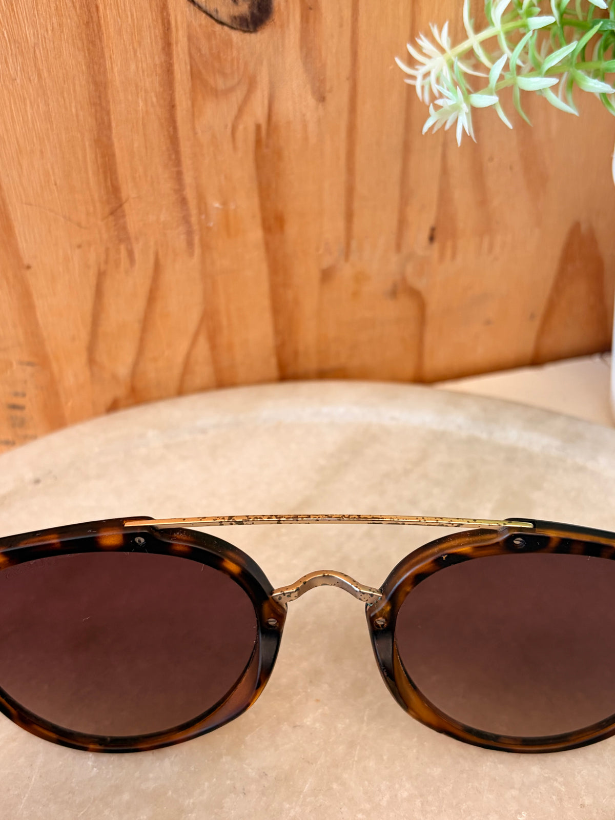 Guess Tortoise-Shell Sunglasses (Local Pick Up Only)