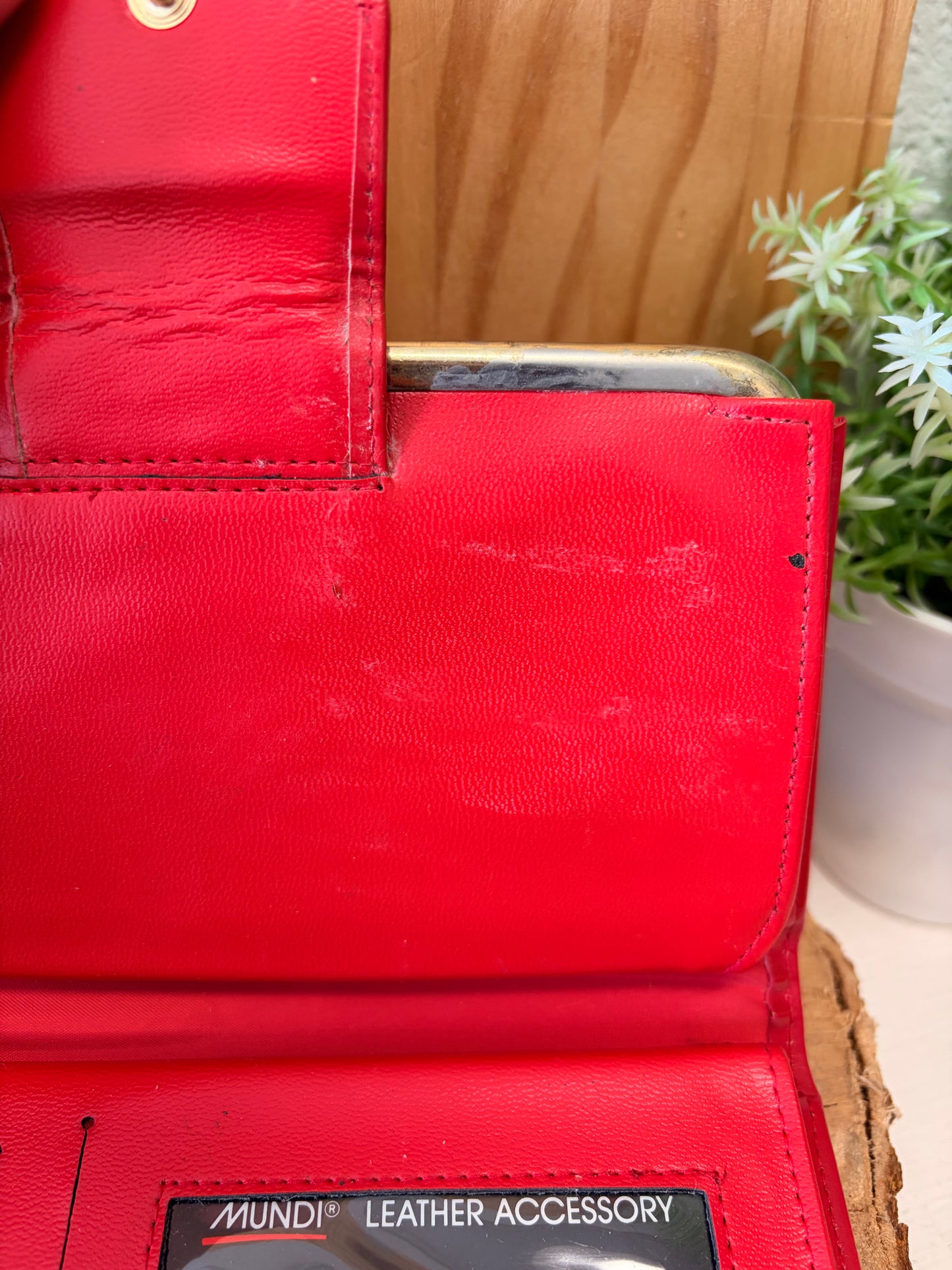Red Leather Mundi Wallet