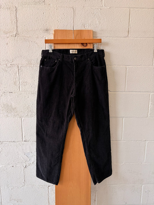 Black St John’s Bay Jeans : 36” W