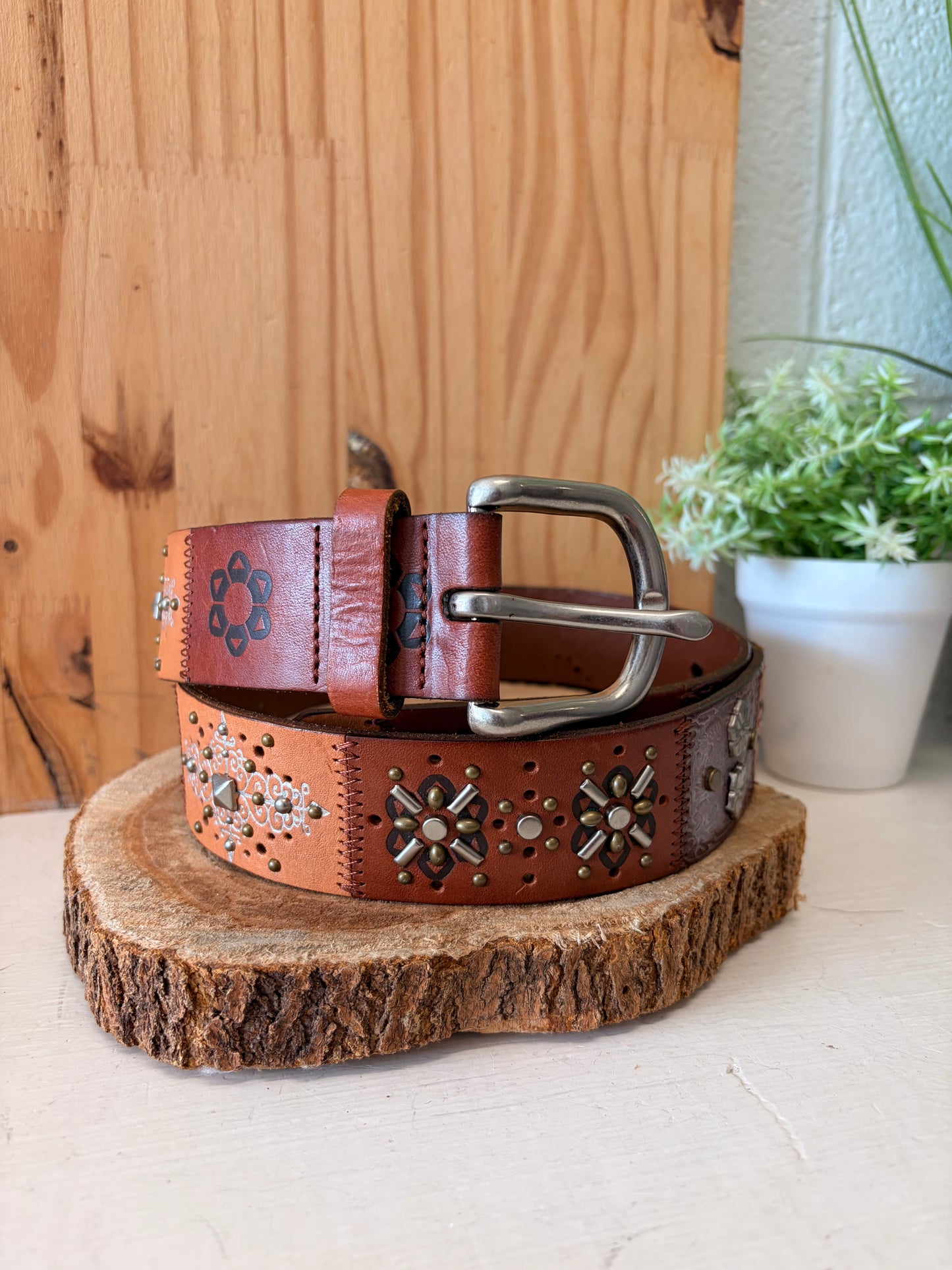 Vtg Fossil Studded Patchwork Leather Belt : L
