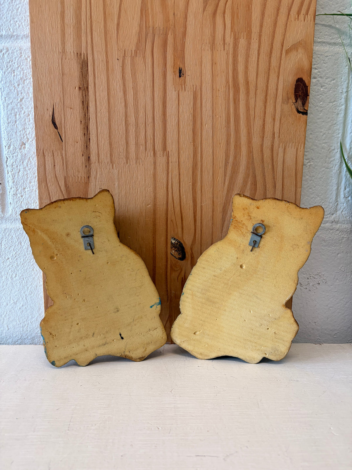 Vtg Pair of Wooden Owl Plaques