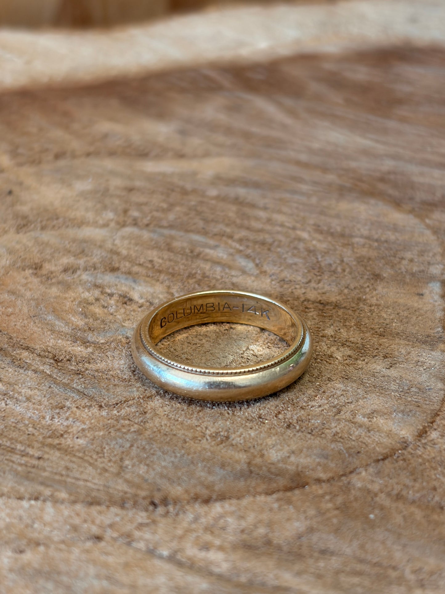 14K Gold Columbia Band : Size 4.75
