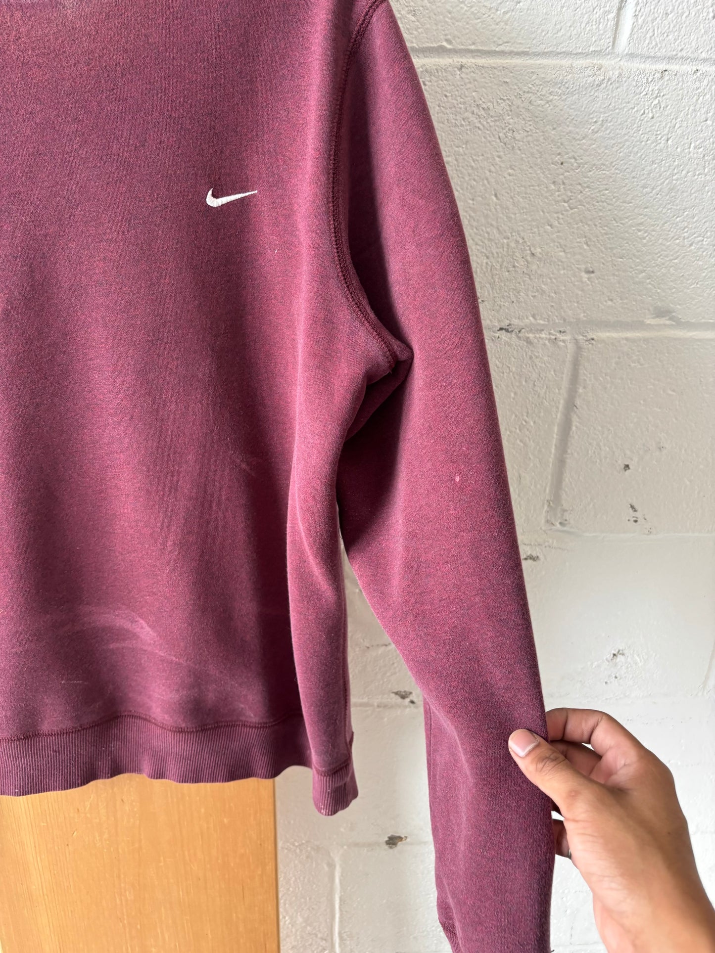 Vtg Burgundy Nike Crew : L