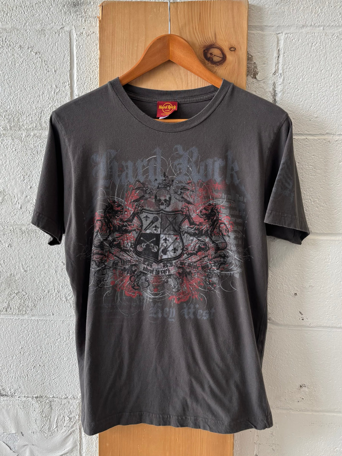 Hard Rock Graphic Tee : M