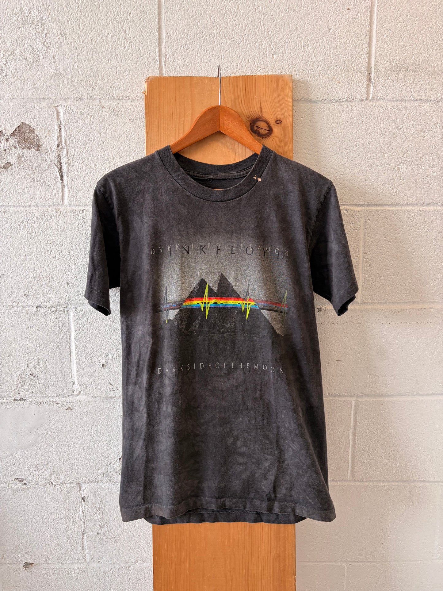 Single Stitch Pink Floyd “Dark Side of the Moon” Tee : M
