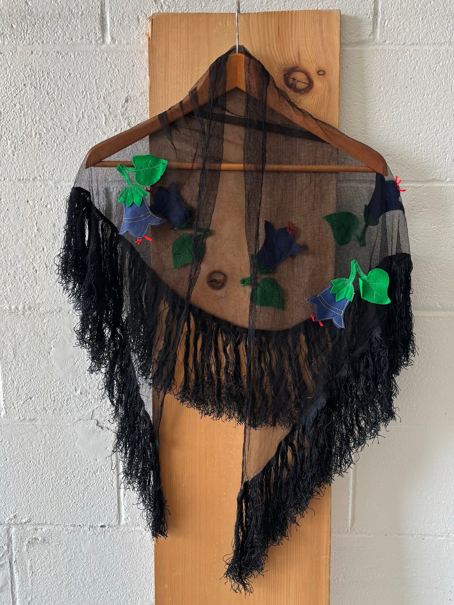 Vtg Sheer Shawl : OS