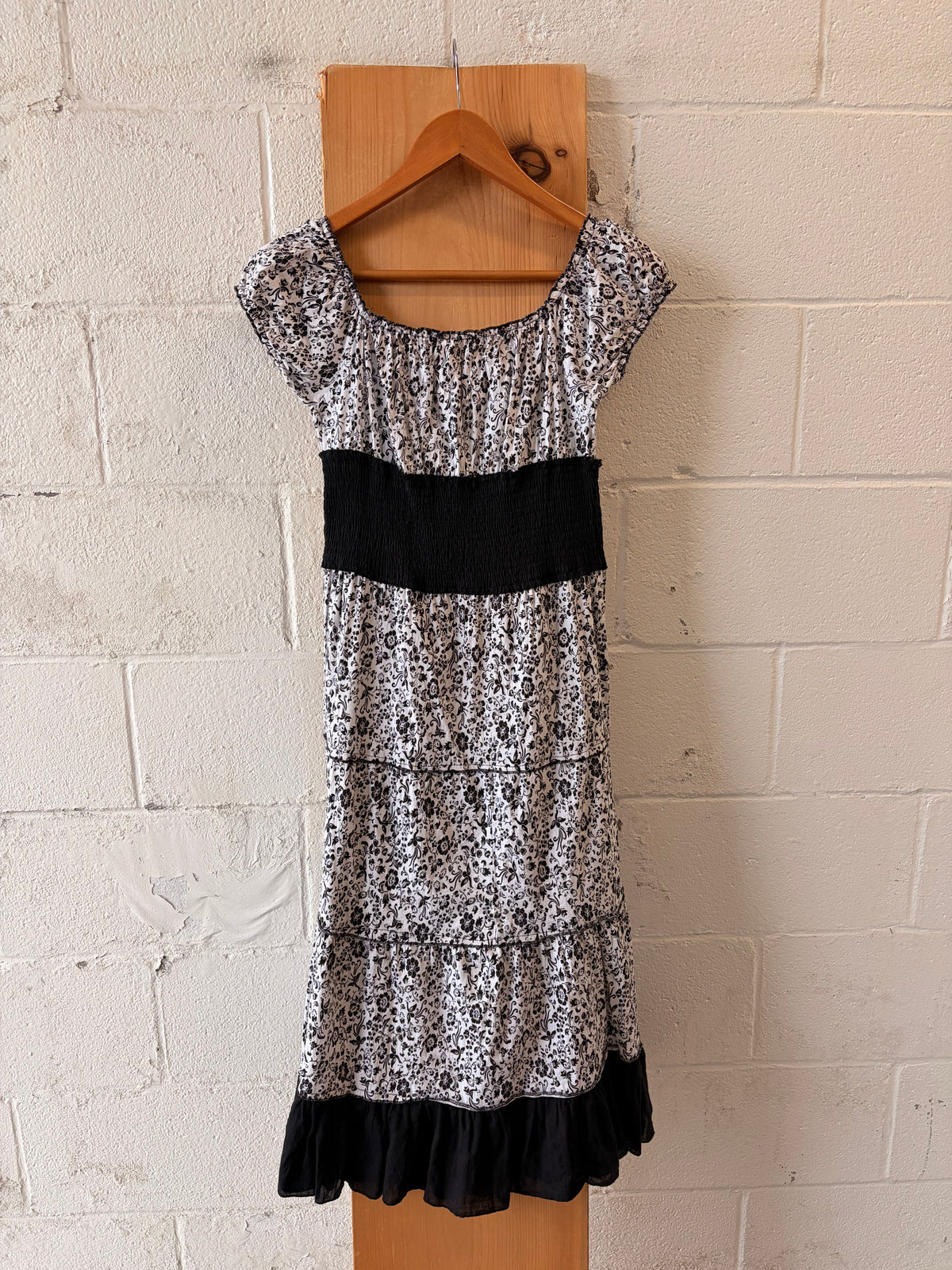 Black & White Smocked Waist Dress : XS/S