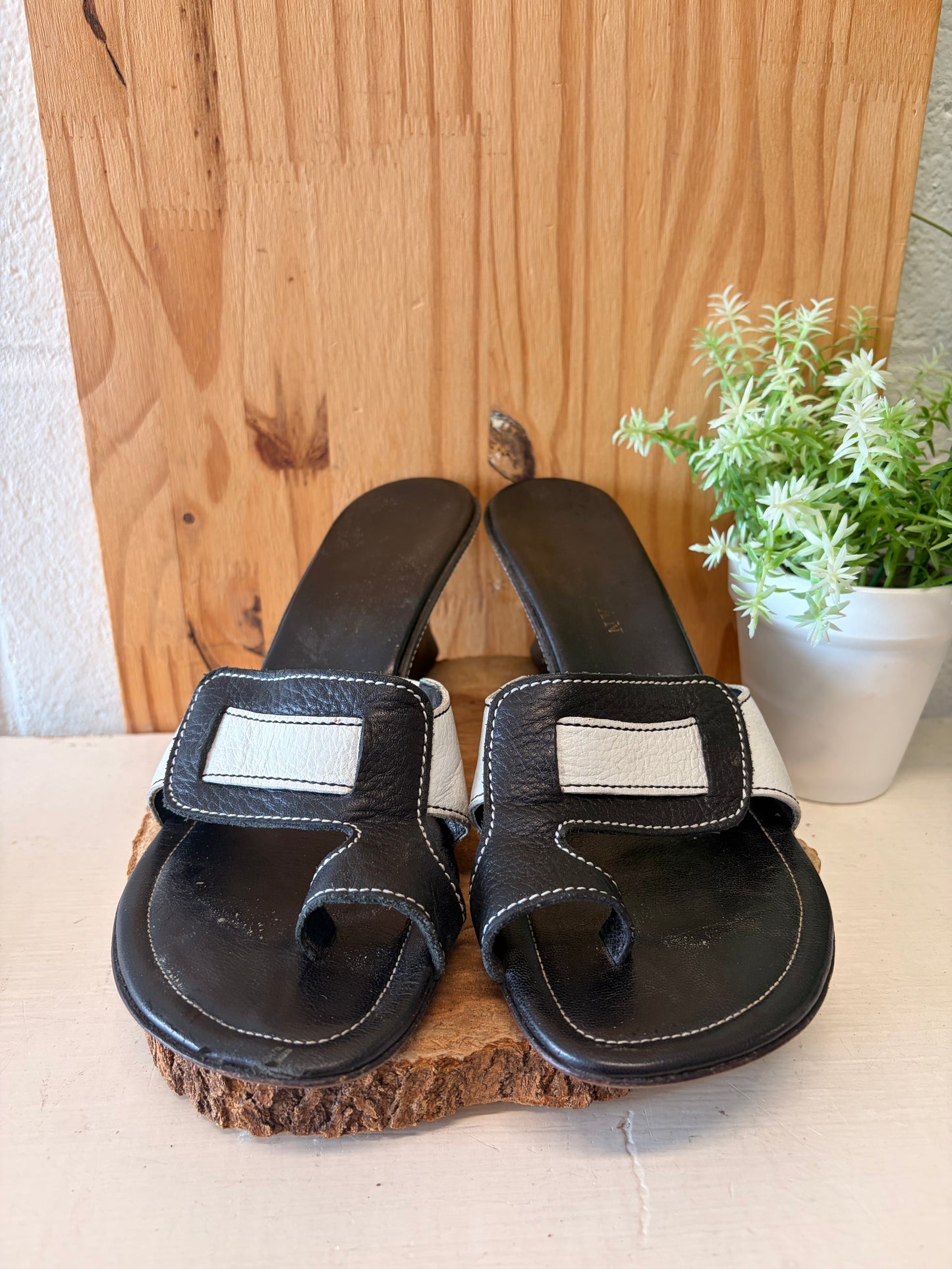 Black & White Wedges : Size 6
