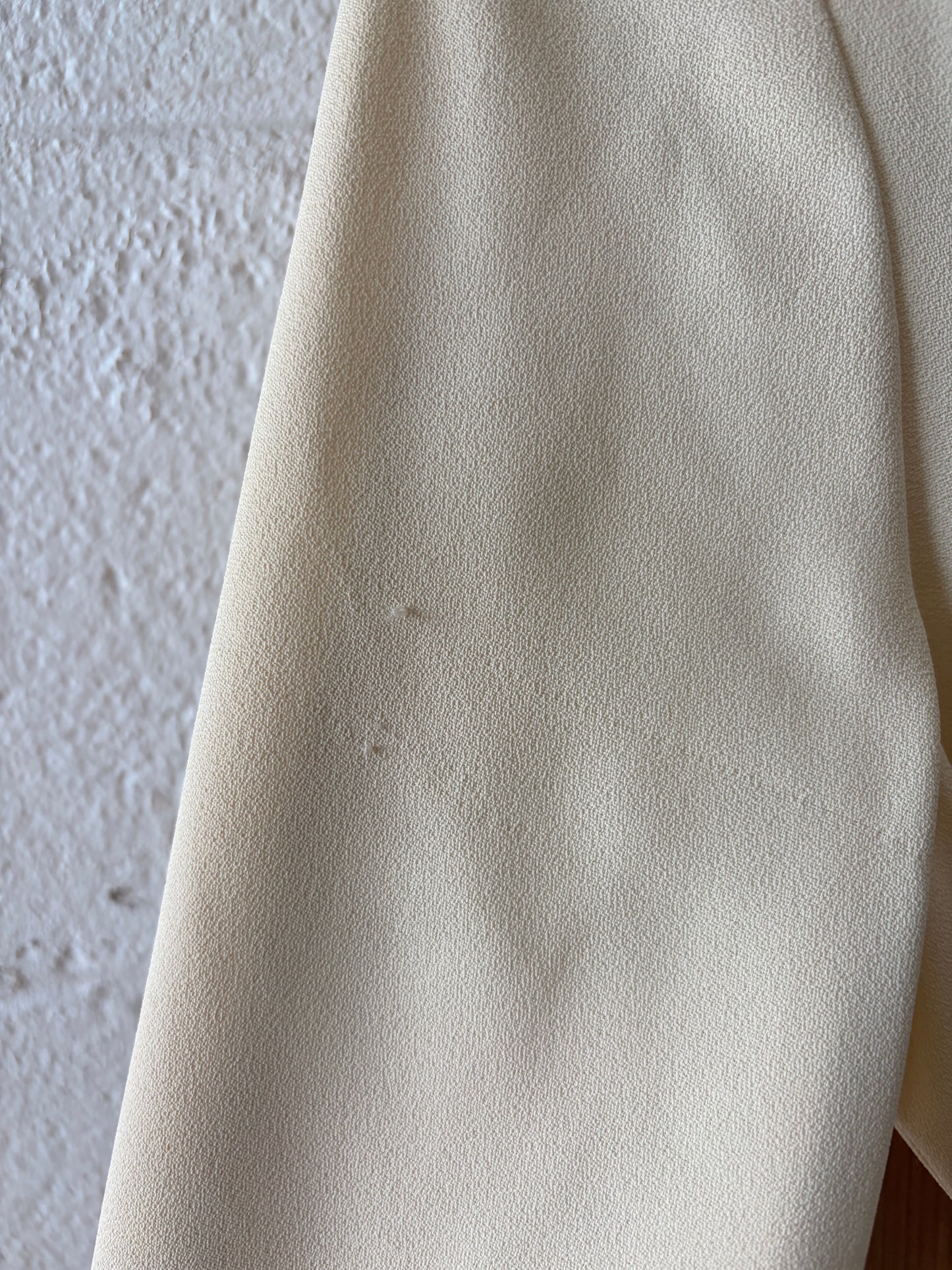 Vtg Ivory Robe