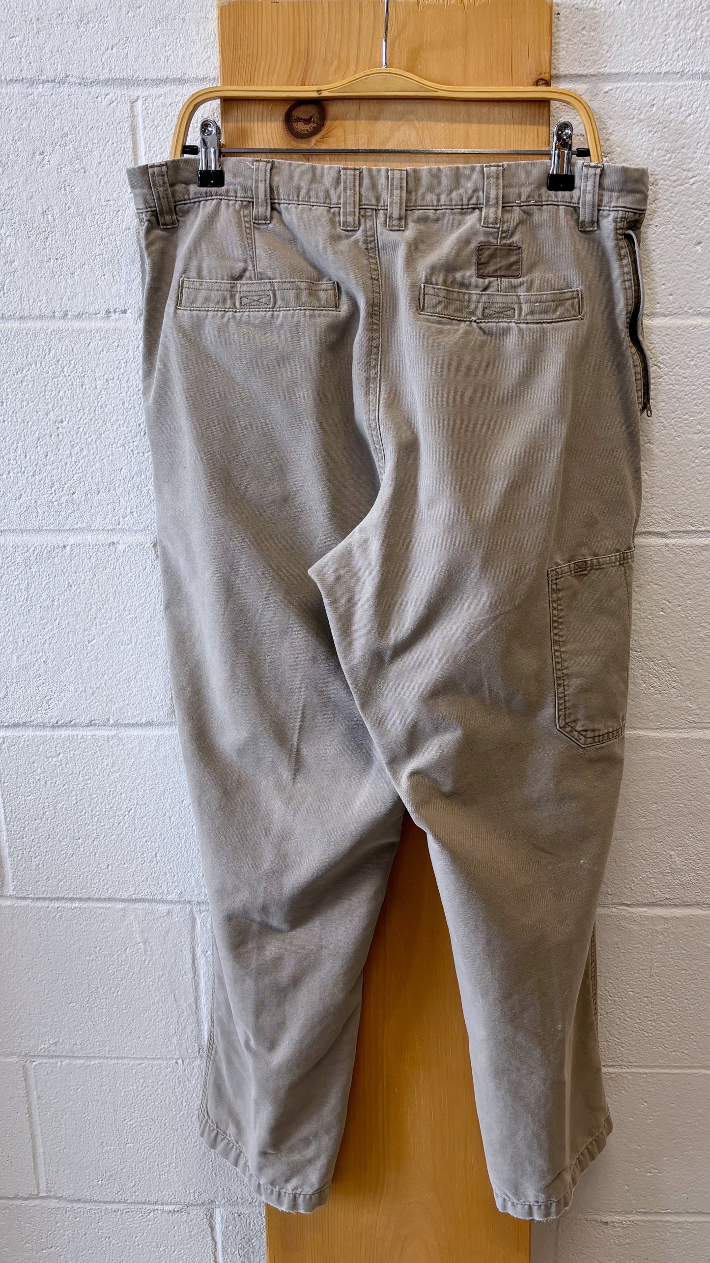Beige Columbia Pants : 36 x 30