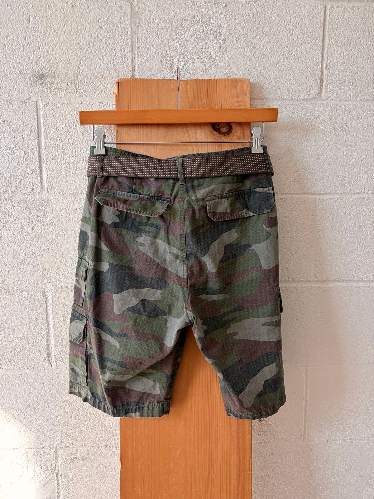 Belted Camo Cargo Shorts : 29