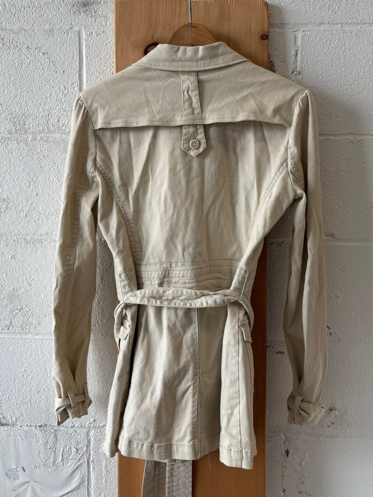 Beige Belted Trench : M