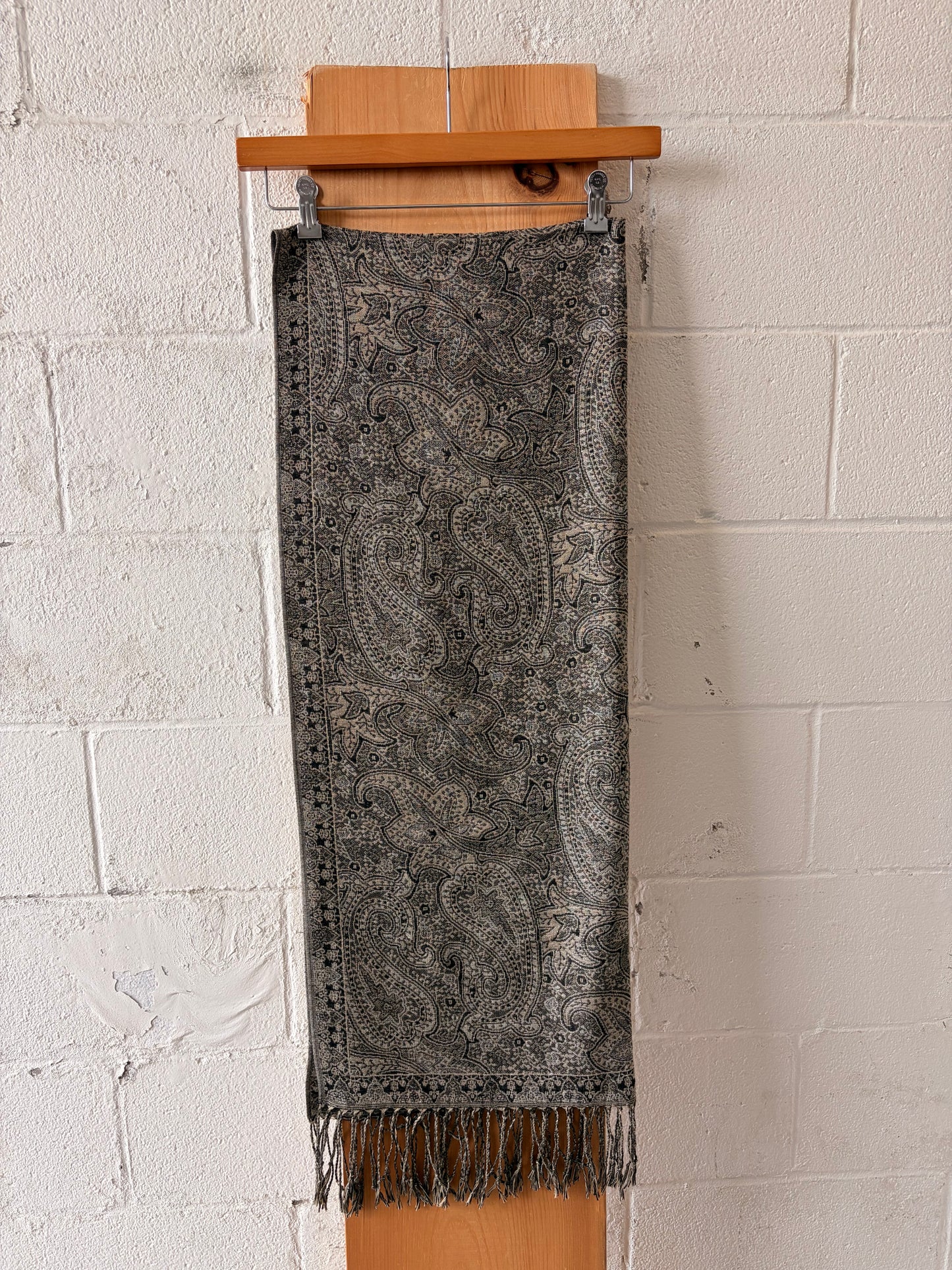 Metallic Paisley Scarf / Wrap