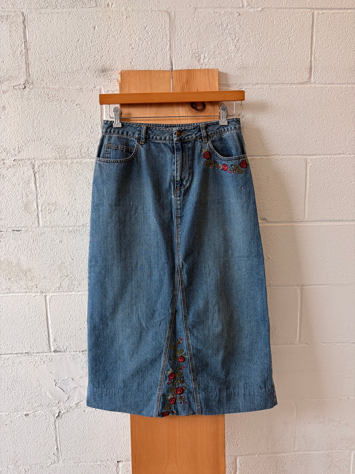 Floral Embroidered Denim Skirt : 8