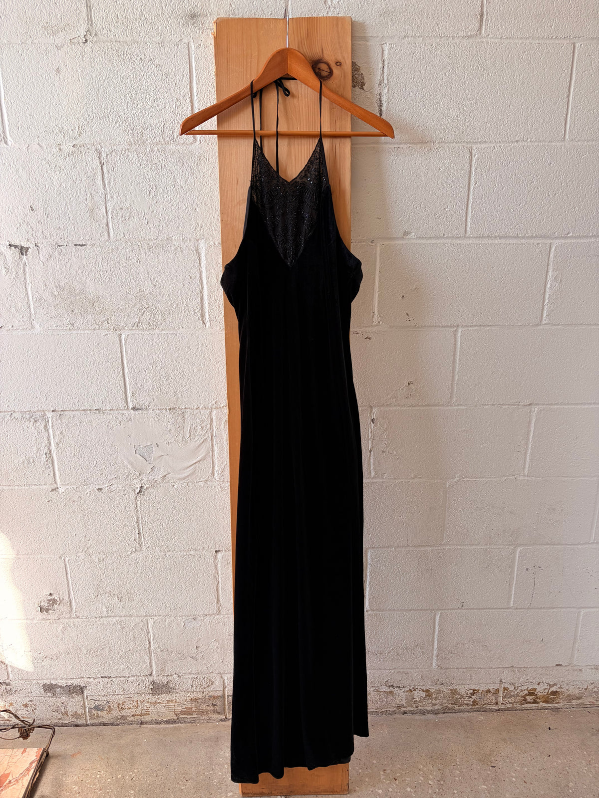 Black Velvet Halter Gown : 10