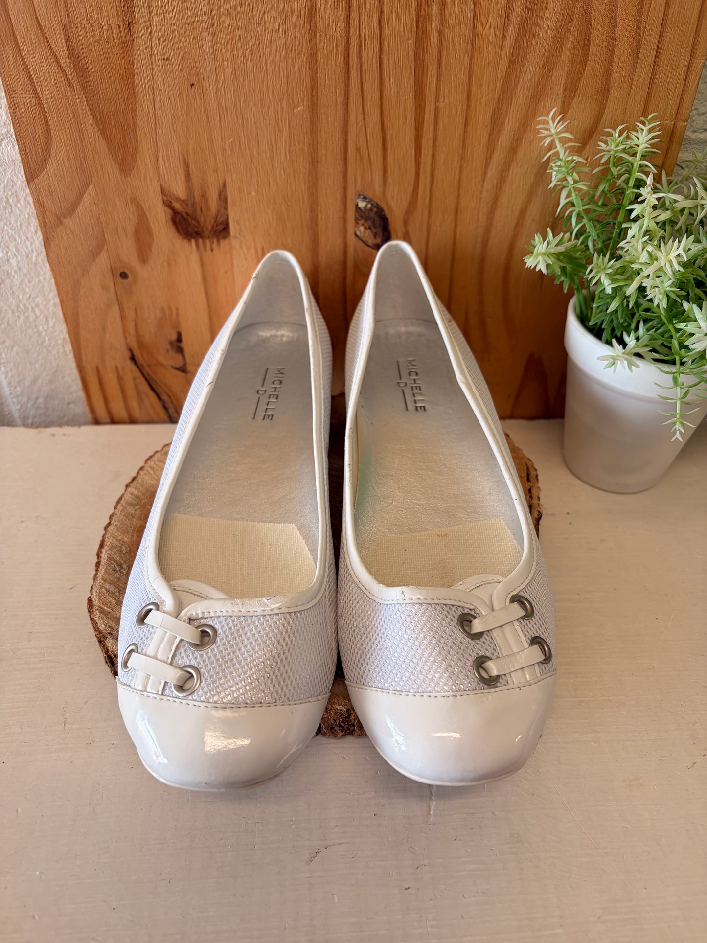 White Ballet Flats : Size 6.5