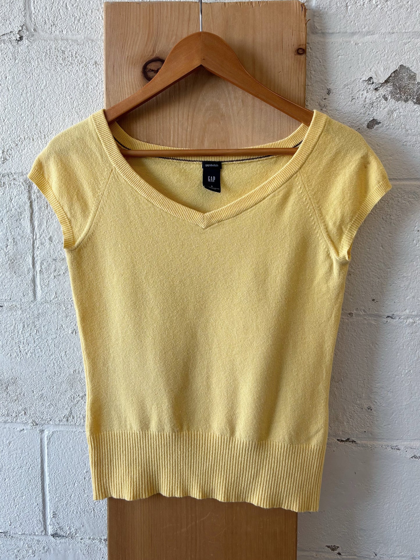 Yellow Gap Top : S