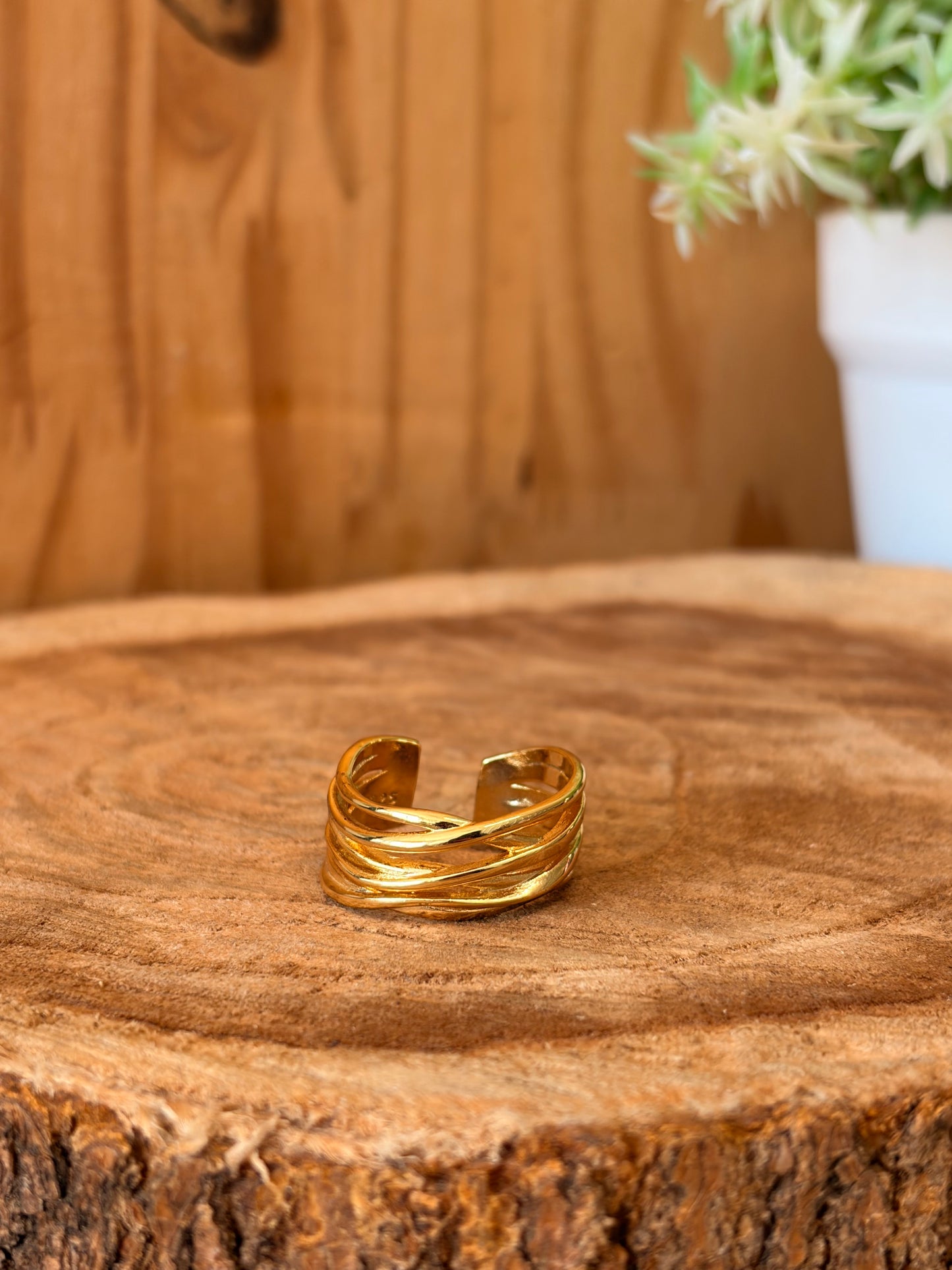 925 Gold Tone Layered Ring : Size 8