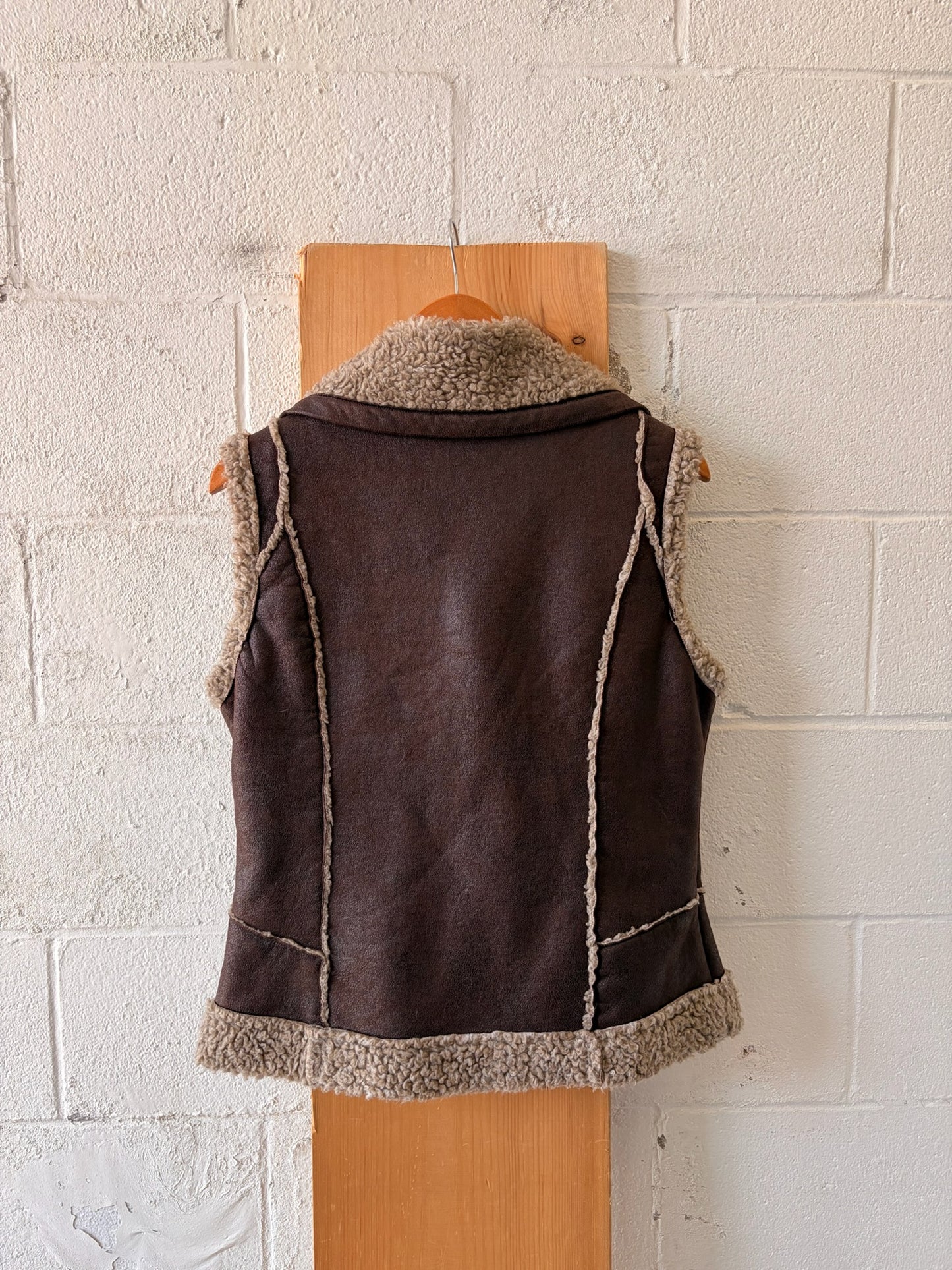 Brown Sherpa Vest : M