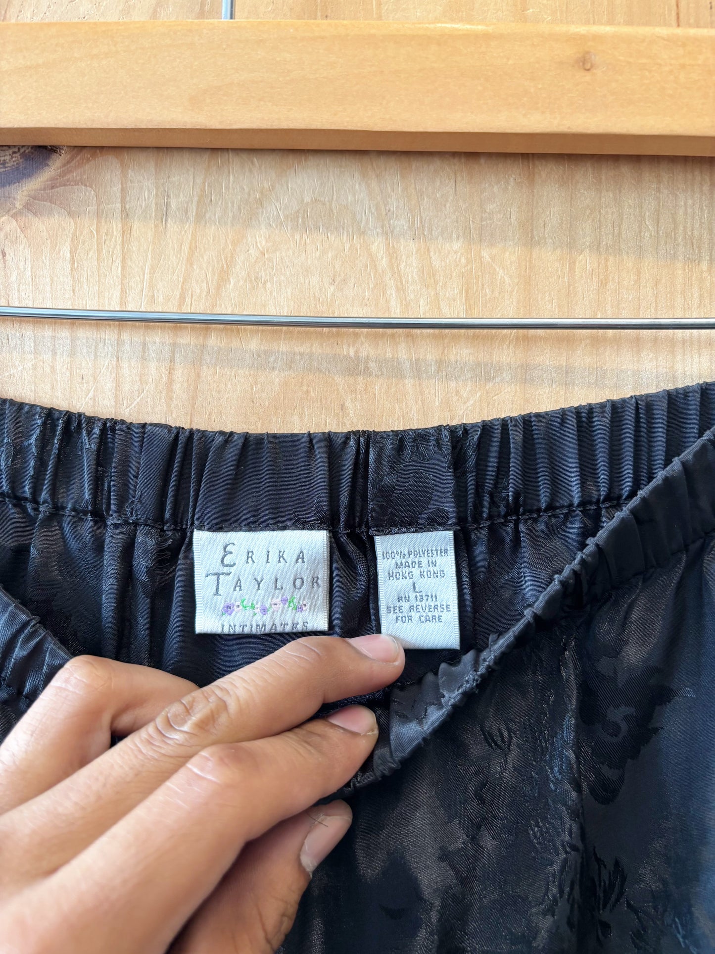 Vtg Black Satin Shorts : L