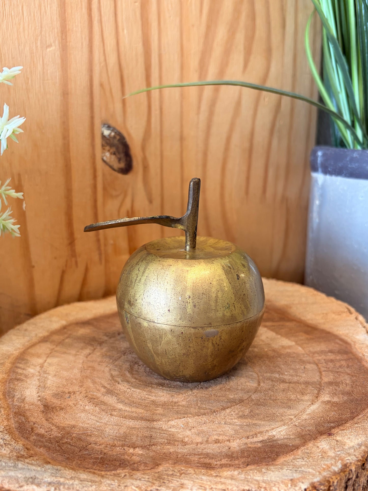 Vtg Brass Apple Trinket Container