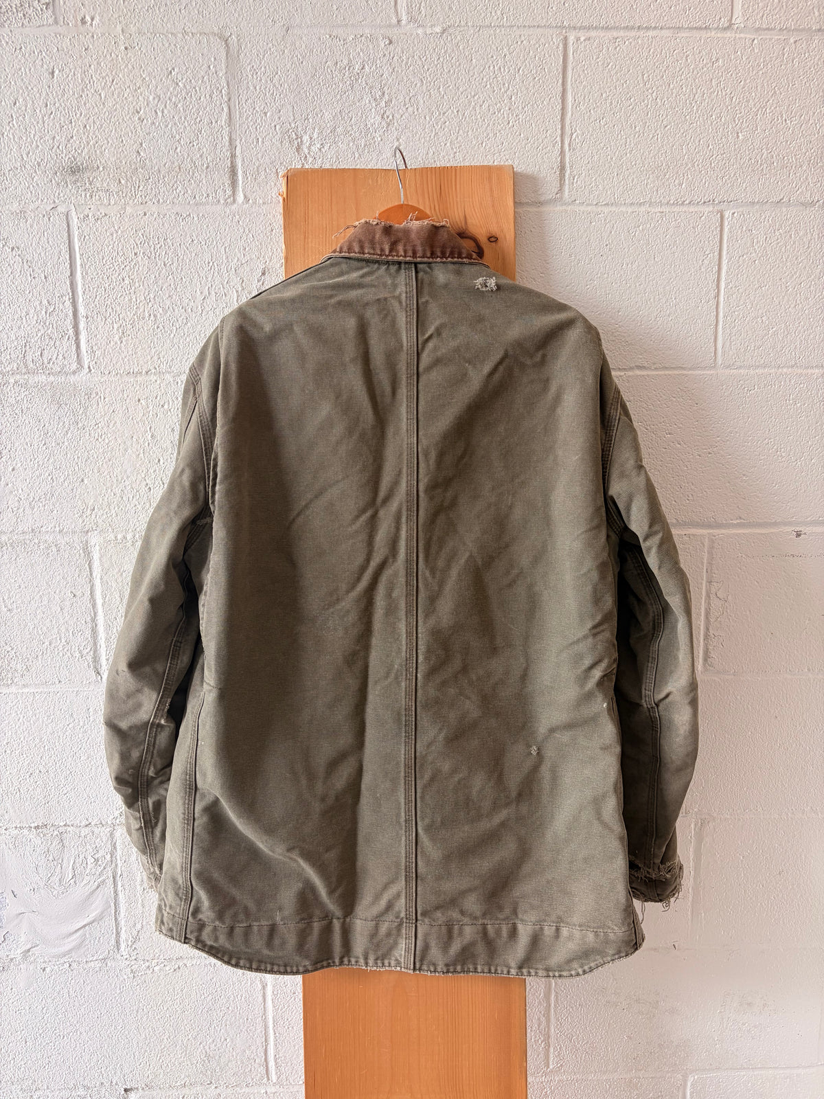 Distressed Sherpa Lined Olive Carhartt Jacket : Tall L