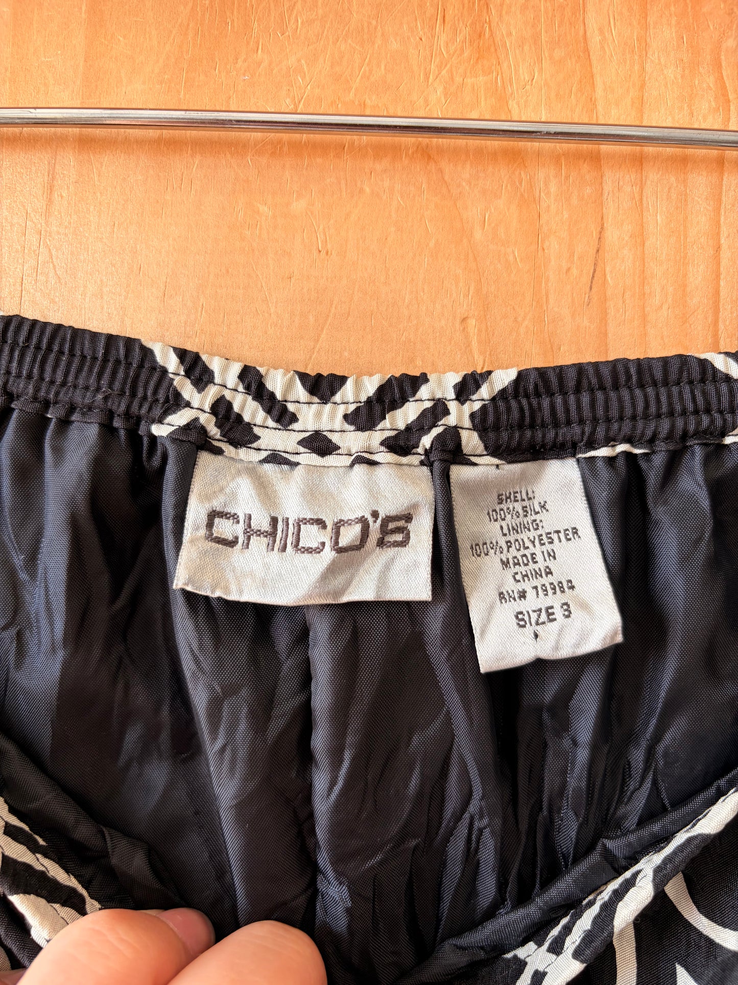 Black & White Silk Skirt : 36”W
