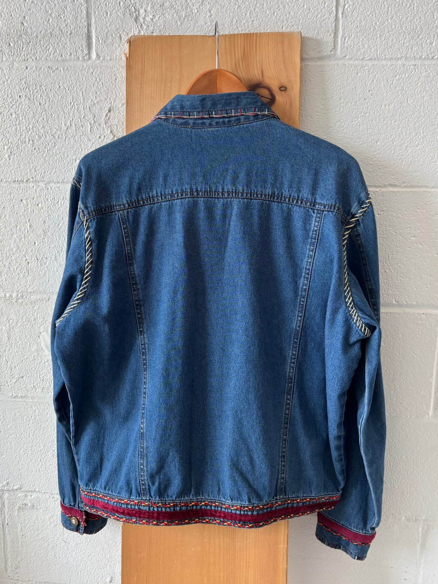 Embroidered Patterned Denim Jacket : M/L