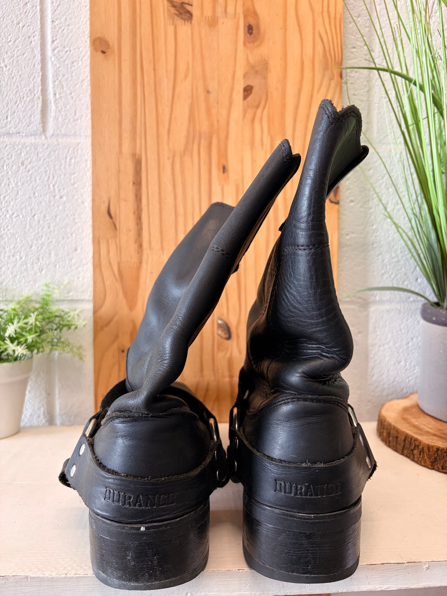 Durango Black Harness Boots : Men’s 11