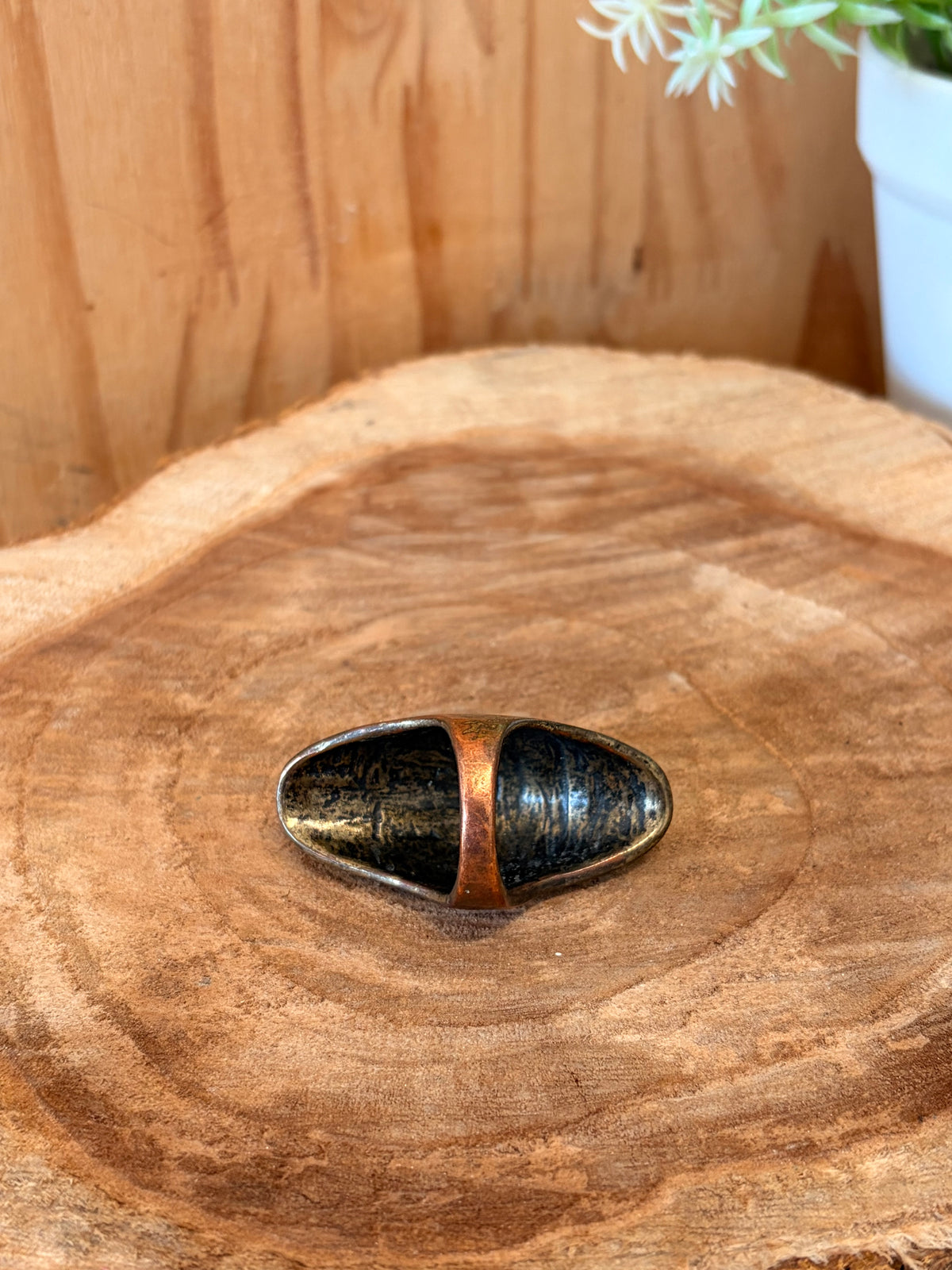 Hammered Brass Tone Statement Ring : Size 7.75
